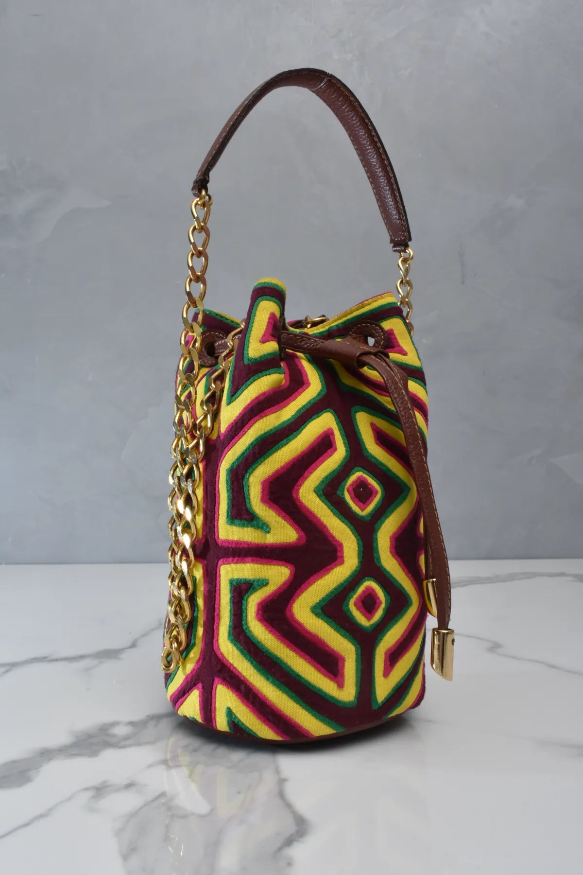 KUNA BUCKET # 002